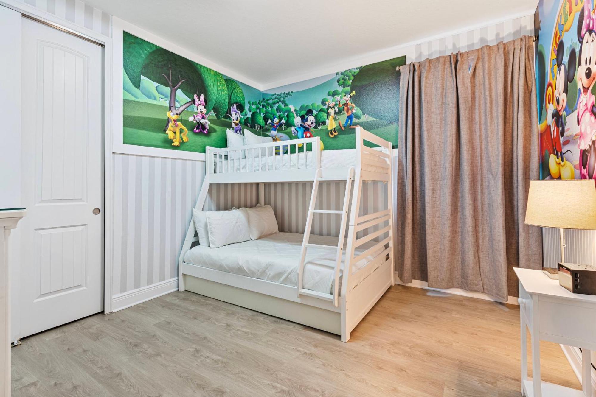 Amazing 6 Bedroom Nxt Disneyuniversal At Encore Four Corners