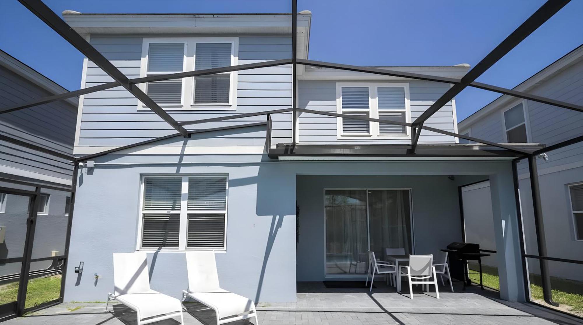 Luxury 5 Bedrooms Poolgames Holiday home