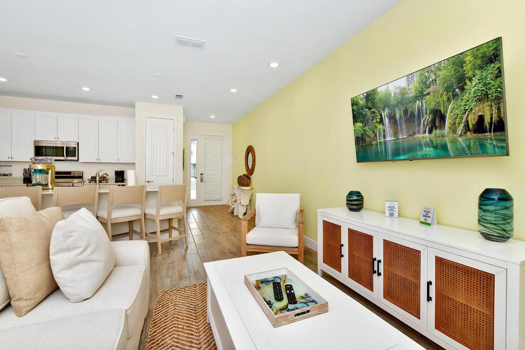 Serene Near With Margaritaville Access - 8167cp *