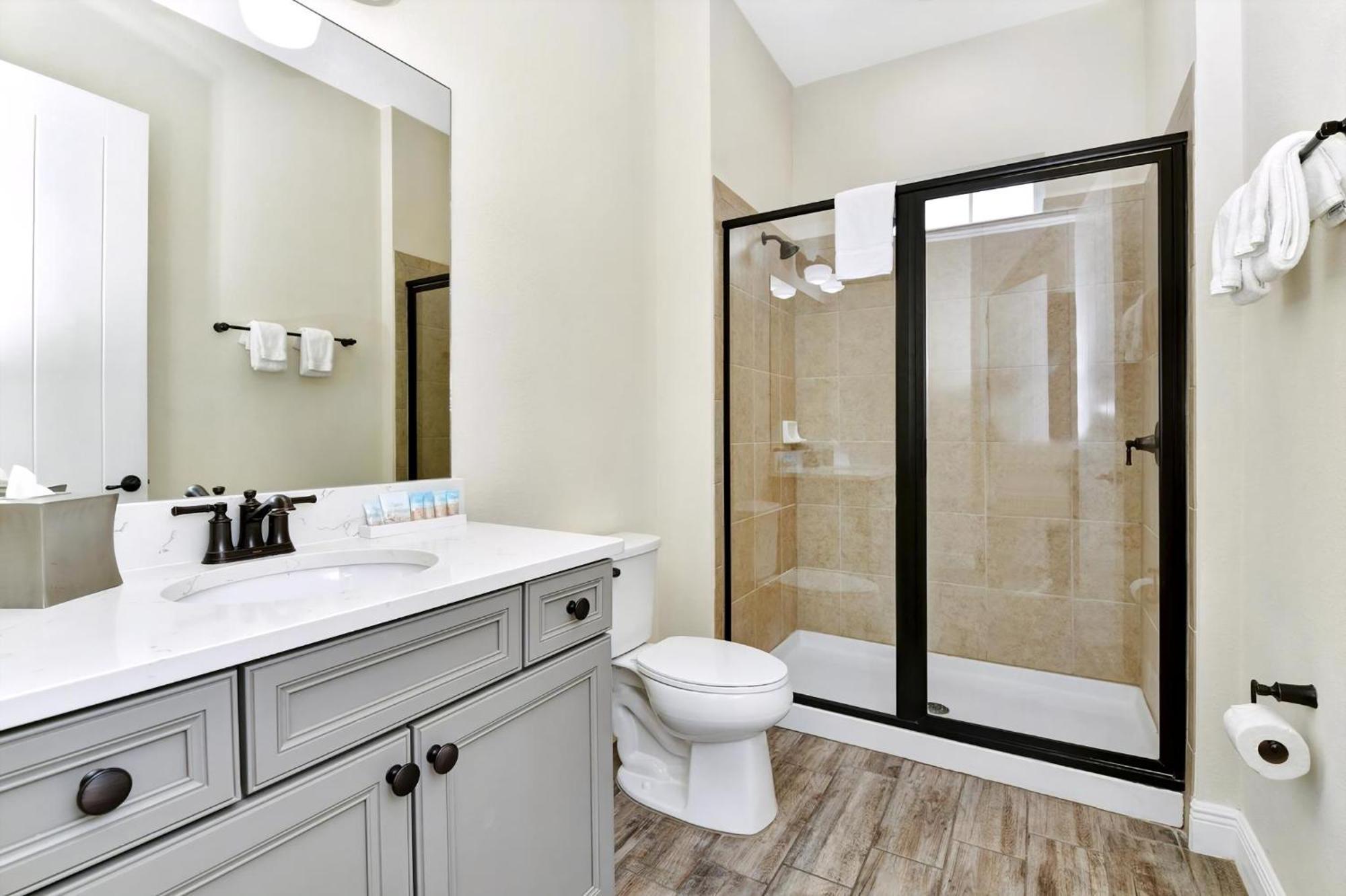 Lively With Hot Tub Near With Margaritaville Access - 8030su