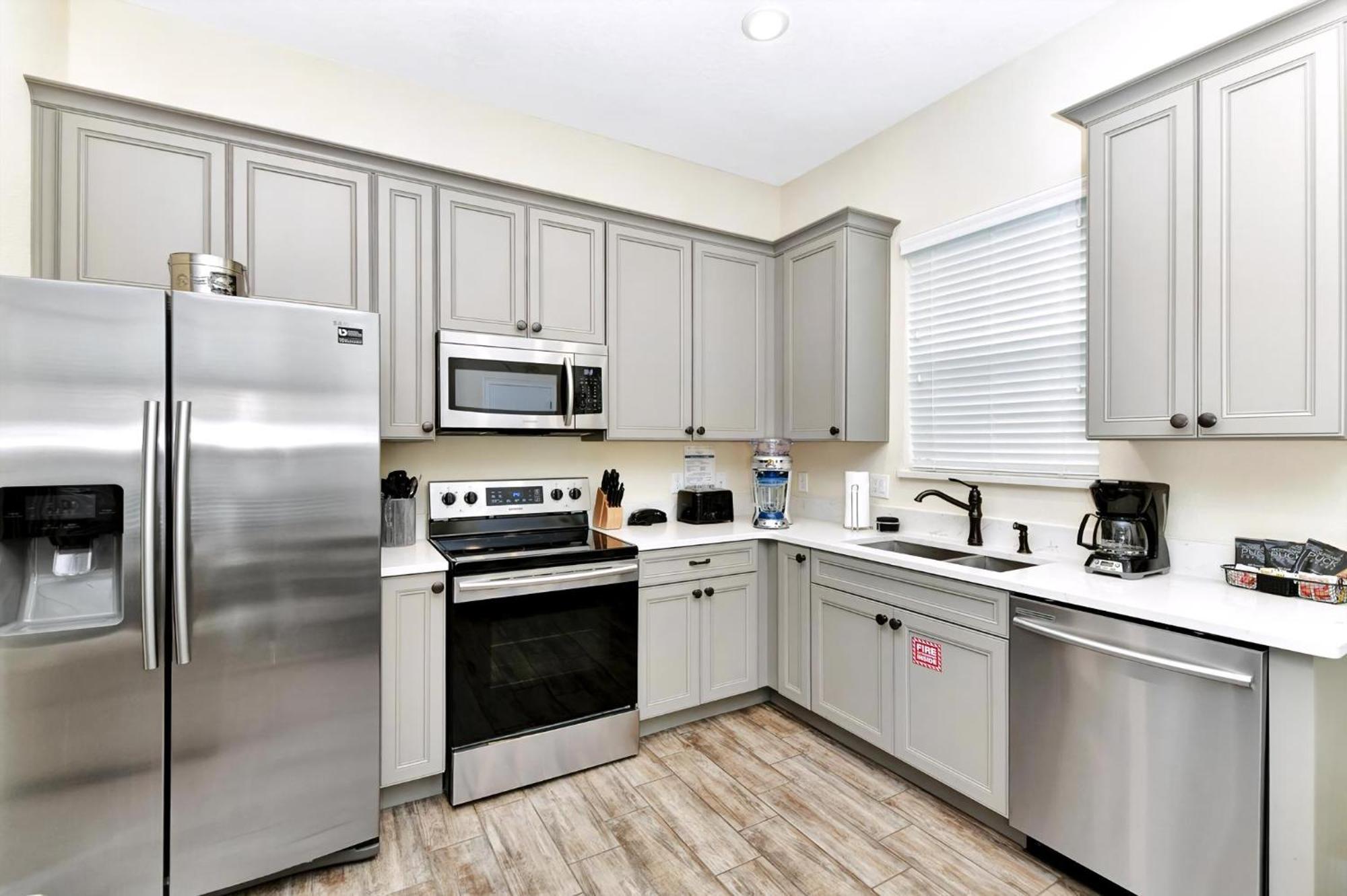 Lively With Hot Tub Near With Margaritaville Access - 8030su * Orlando