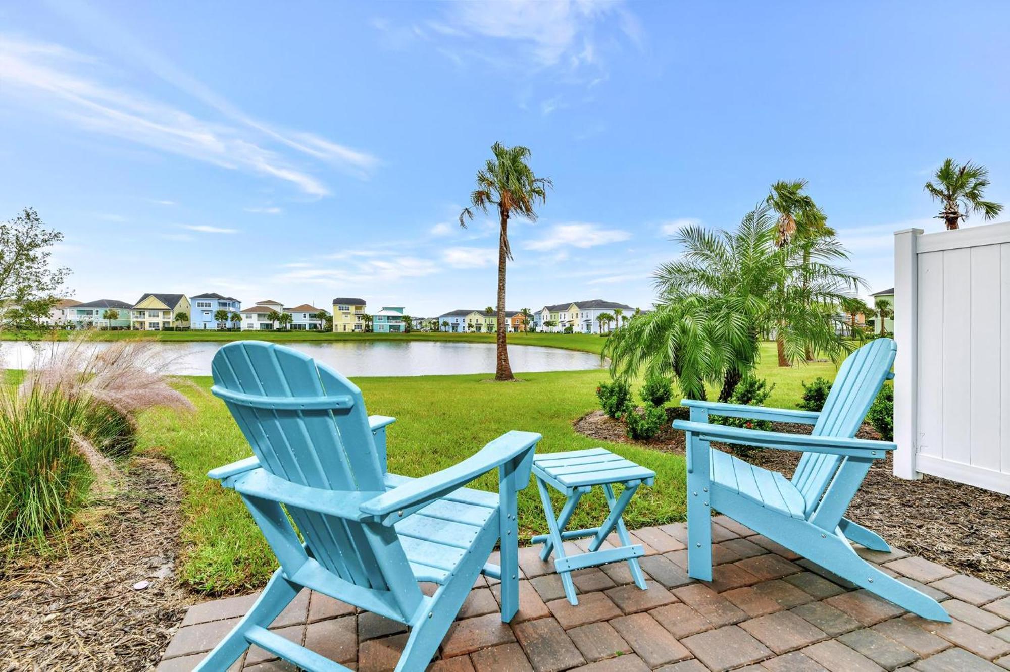 Breezy Blue Near With Margaritaville Access - 2997cs *