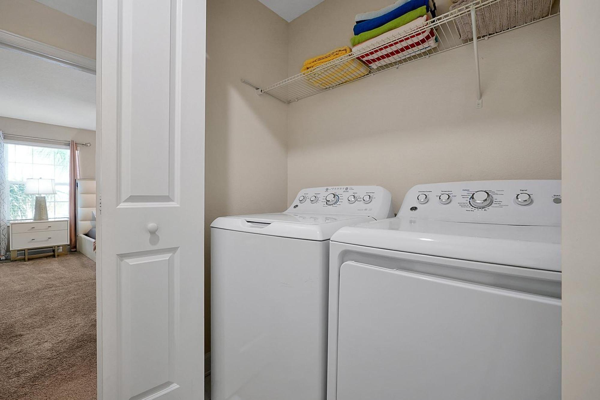 Storey Home: Pool, Gym, Lazy River & Near * Kissimmee