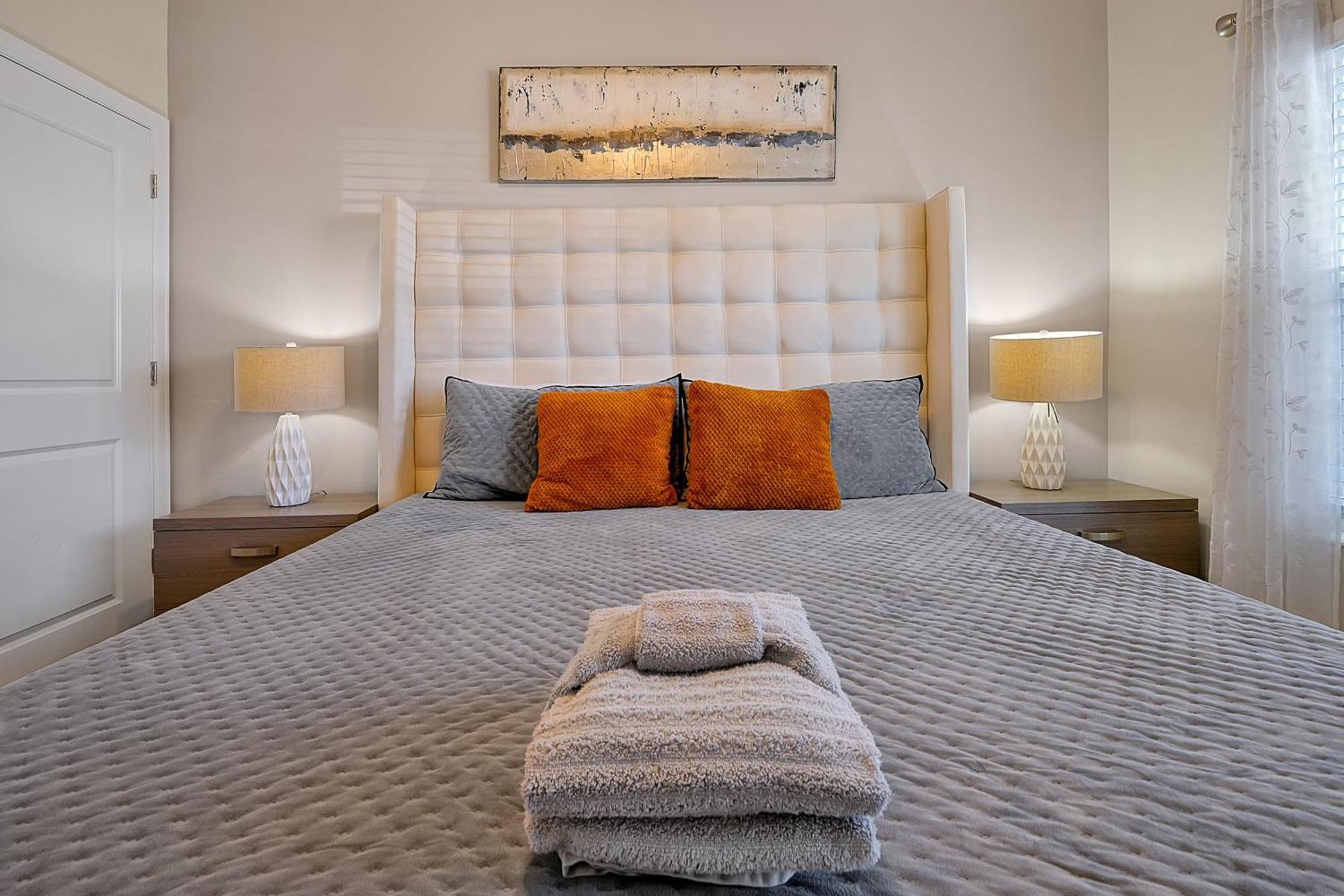 Holiday home Storey Home: Pool, Gym, Lazy River & Near