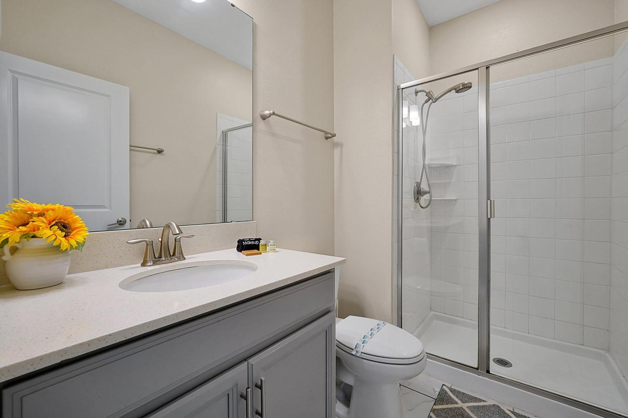 Holiday home Storey Home: Pool, Gym, Lazy River & Near *