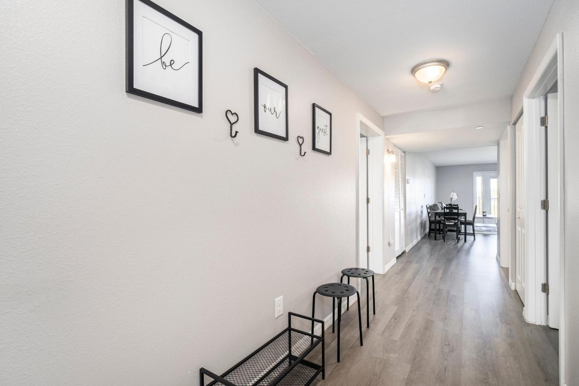 Holiday home 3rd Floor With Elevator And Amenities, Walk To Shops And Dining Davenport