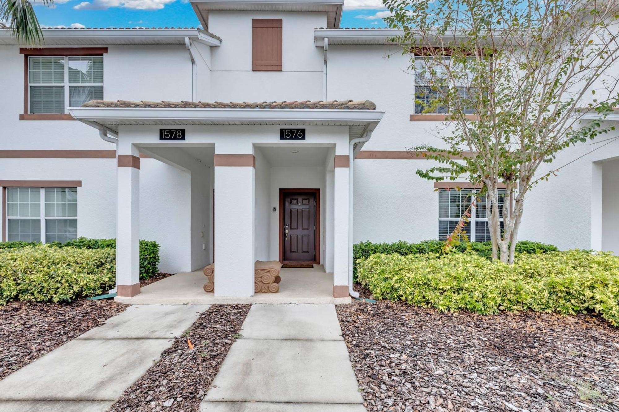 Holiday home Charming Vacation Townhome W Private Pool Cg1576 *