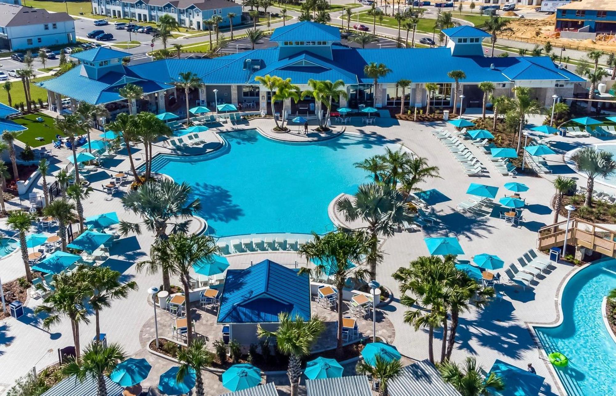 Free Promo, 10 Bedroom Villa, Game Room, Pool, - By Blue Sky Holiday home Davenport