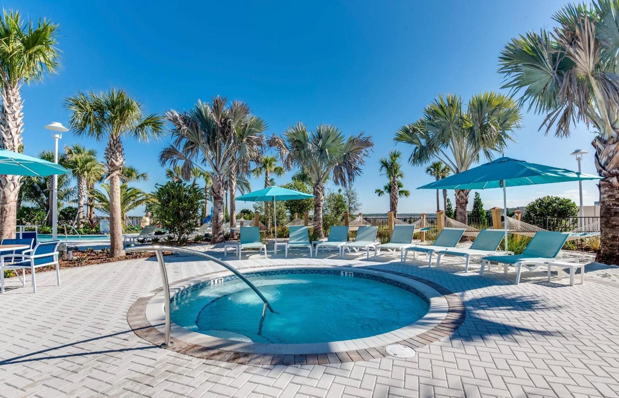 Free Promo, 10 Bedroom Villa, Game Room, Pool, - By Blue Sky Holiday home