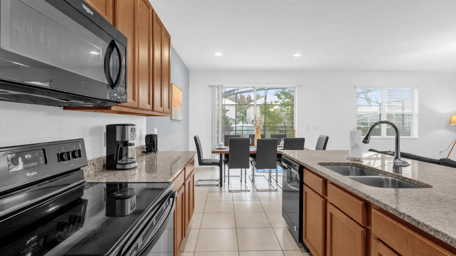 Winter Festivities 8br With Pool Holiday home