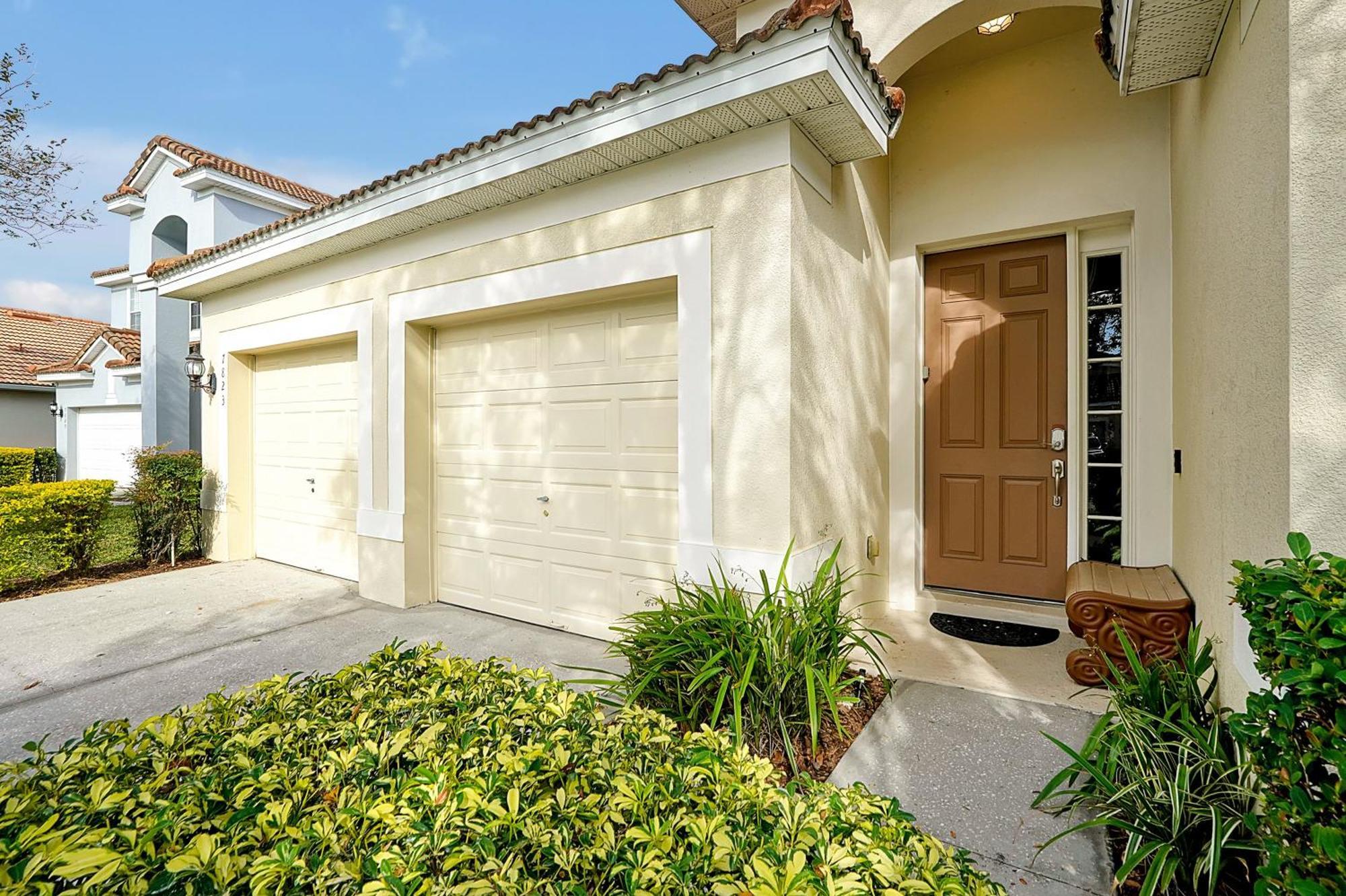 Personally Designed W/ Pool, Game Near Holiday home Orlando