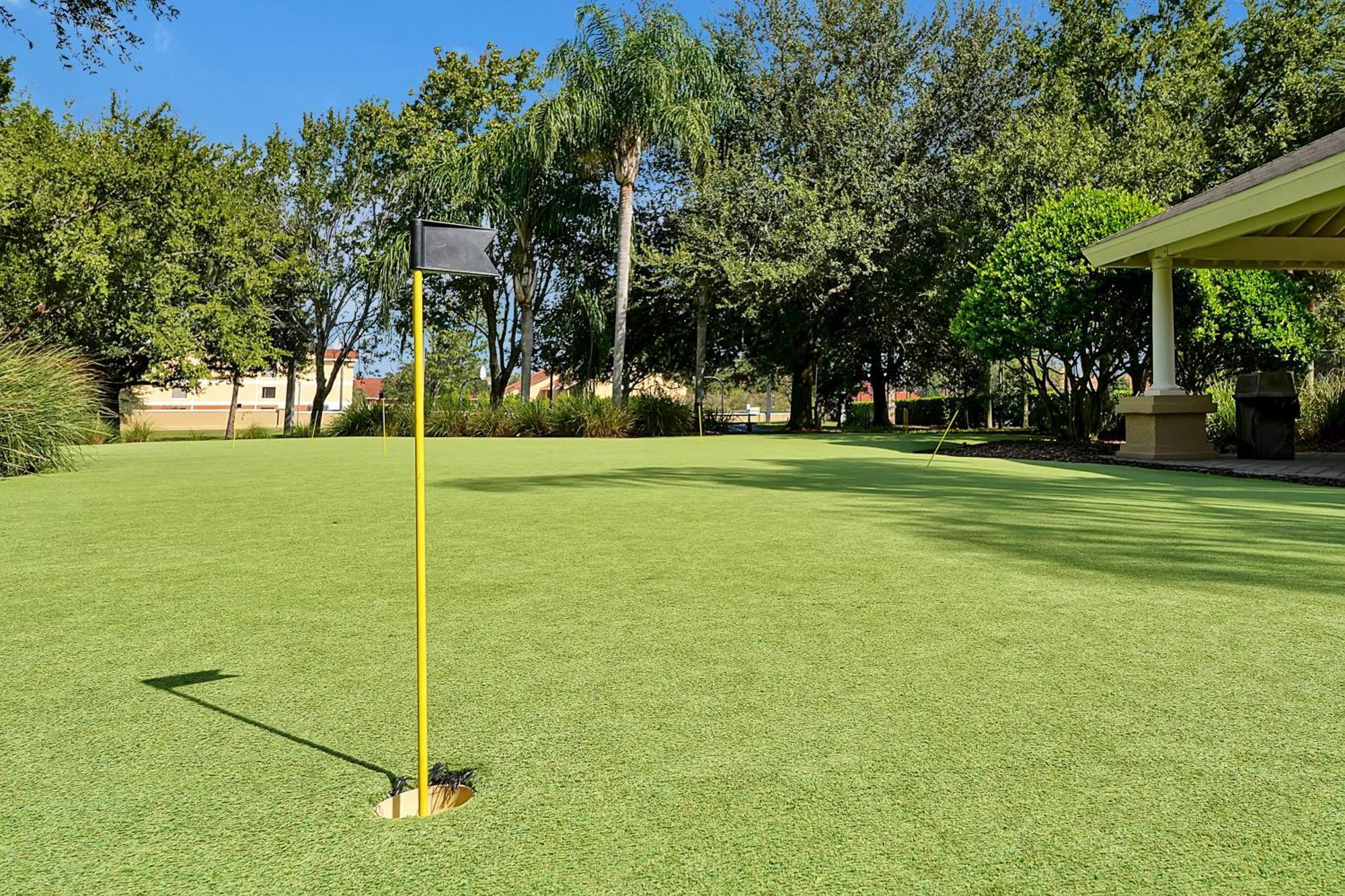 Personally Designed W/ Pool, Game Near Holiday home