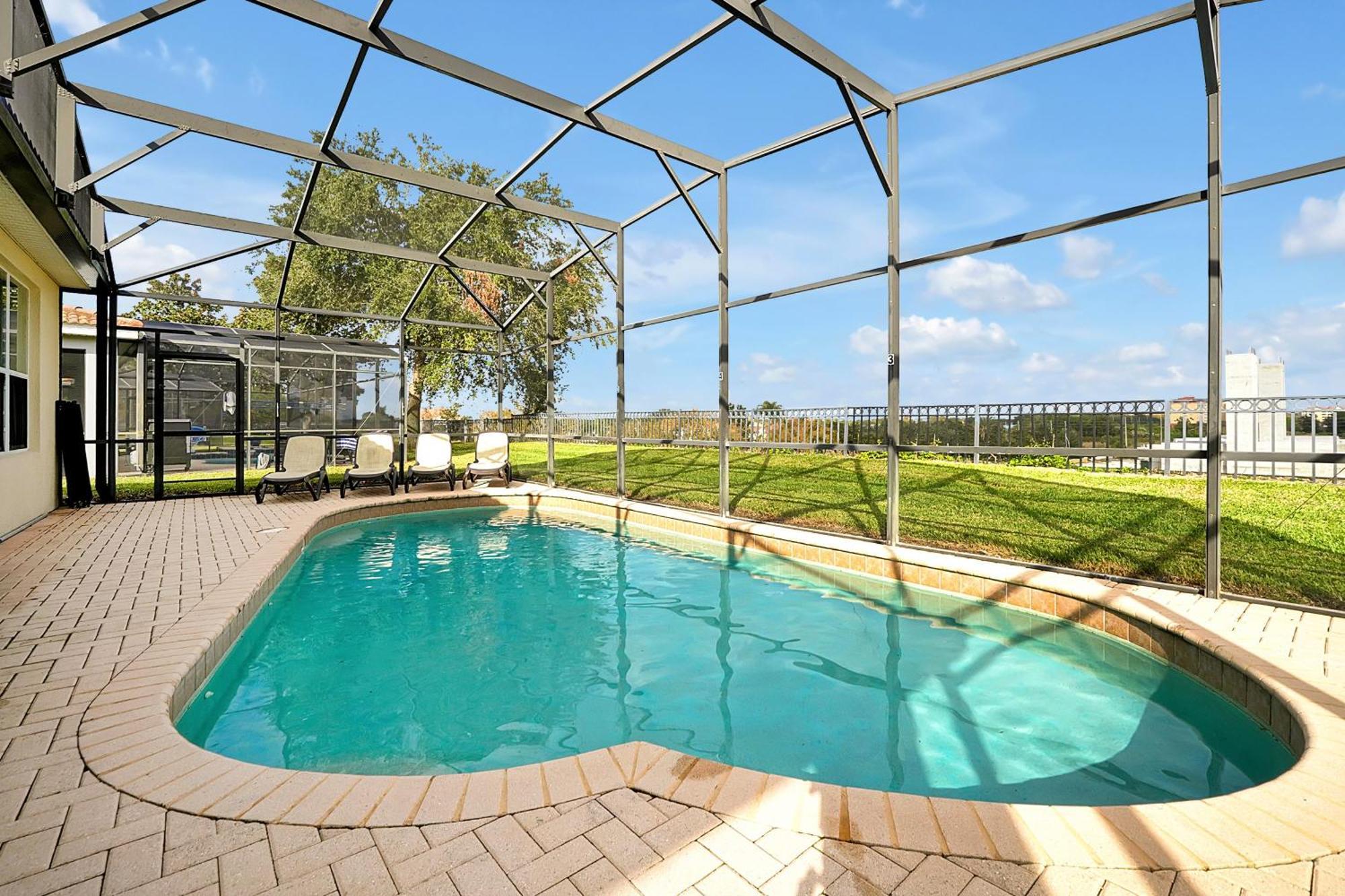 Holiday home Personally Designed W/ Pool, Game Near