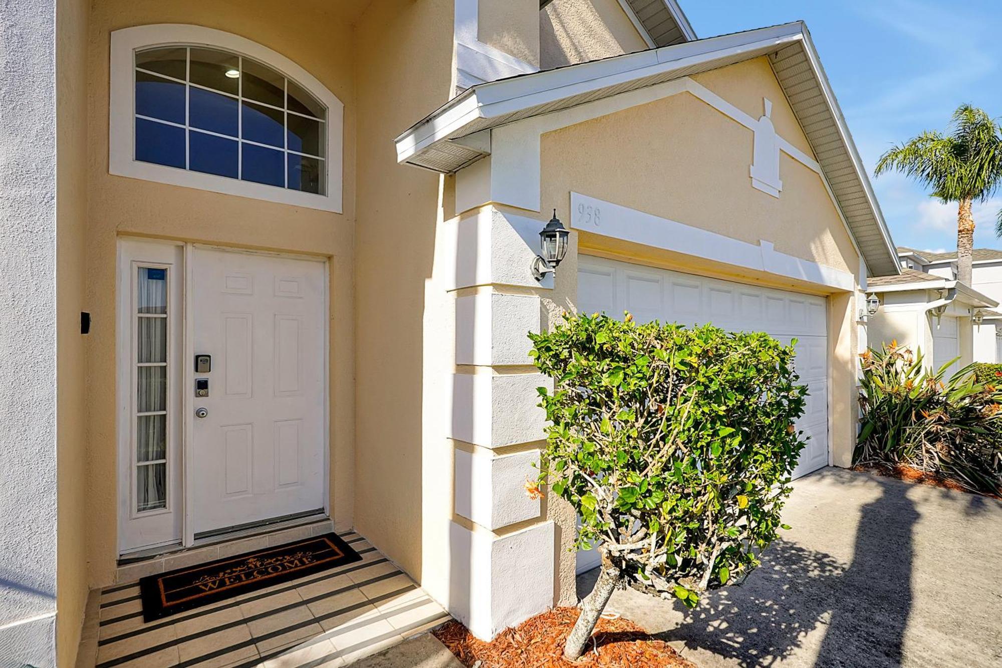 Holiday home Berkley Home: Pool, Lakefront & Near Kissimmee