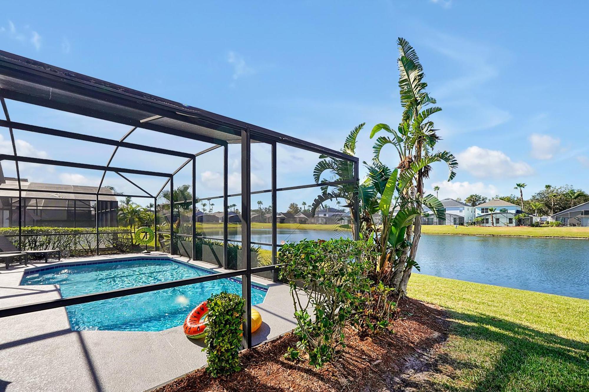 Berkley Home: Pool, Lakefront & Near
