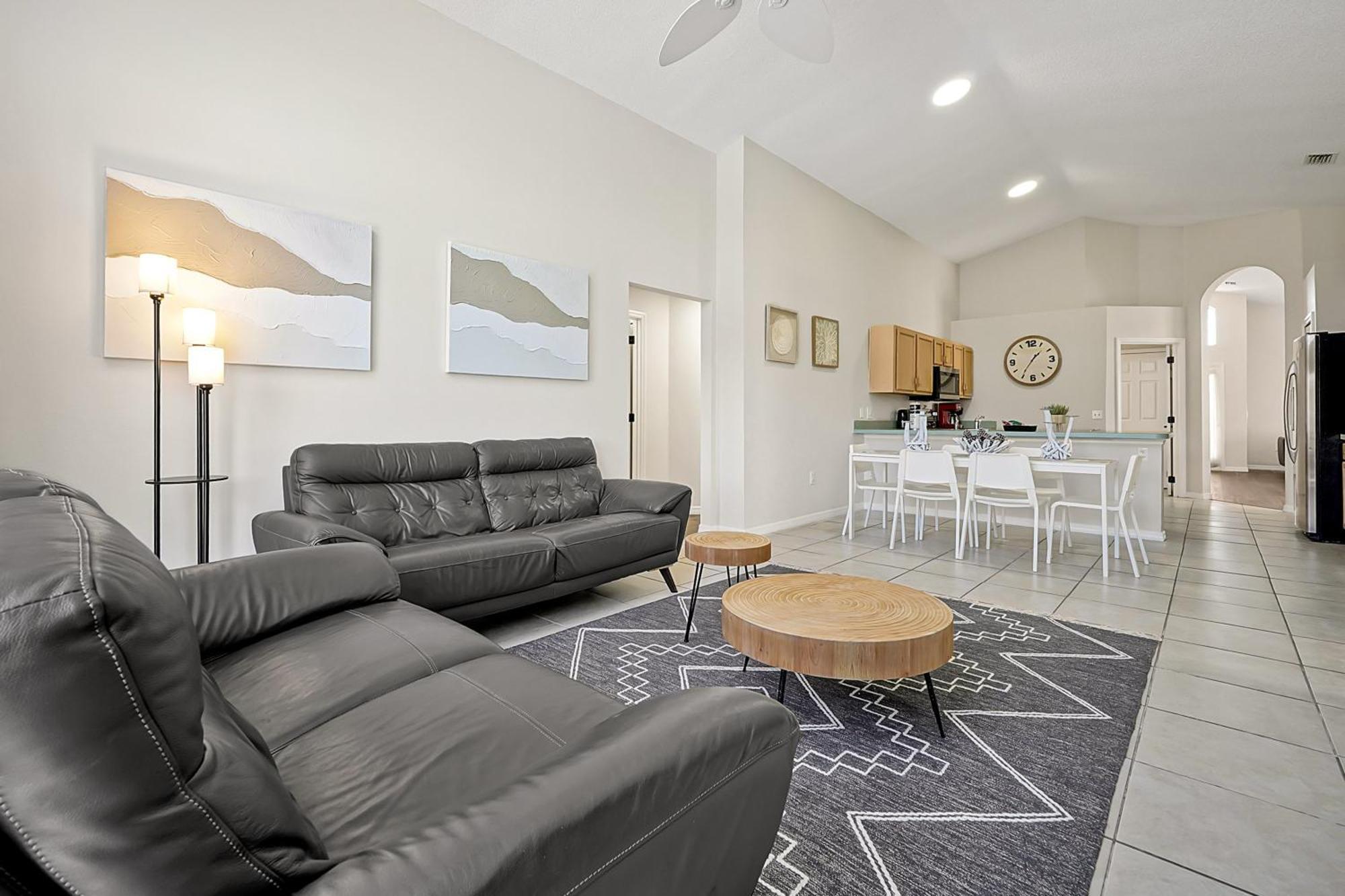 Berkley Home: Pool, Lakefront & Near Holiday home Kissimmee