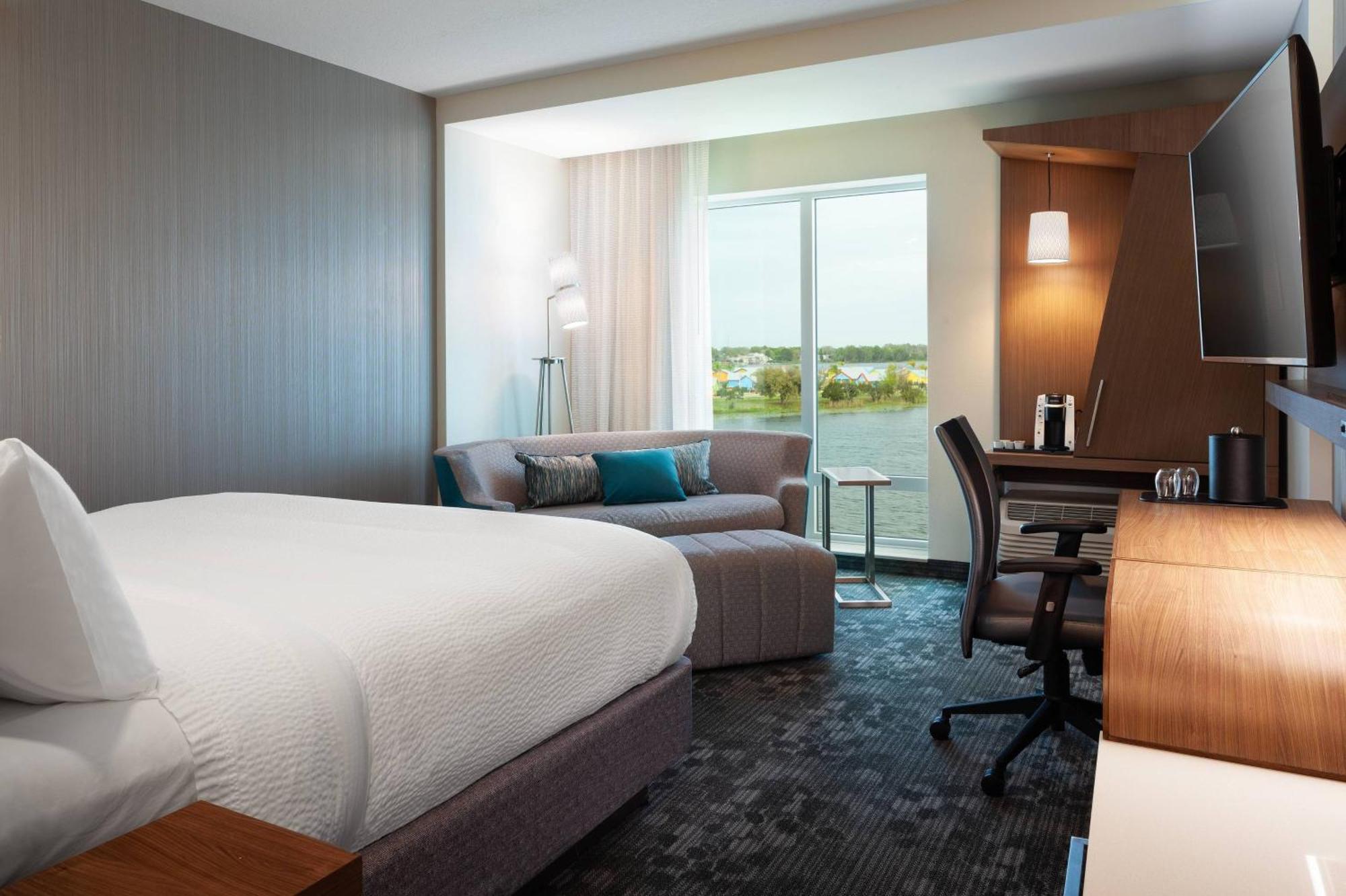 Courtyard By Marriott Hotel 3*