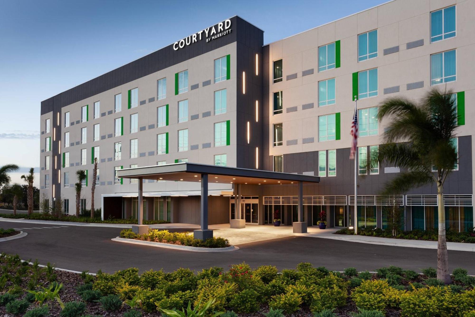 Hotel Courtyard By Marriott Winter Haven