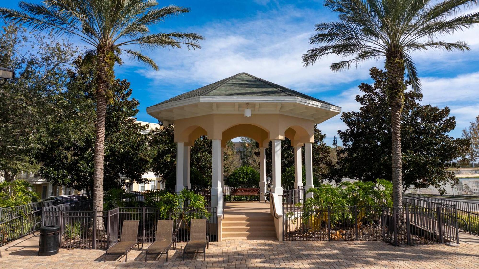 Brand New Near Apartment