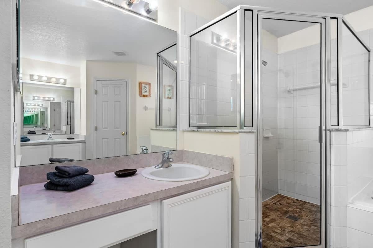 7br Family - Near Disney - Pool - Hot Tub - Game Holiday home *