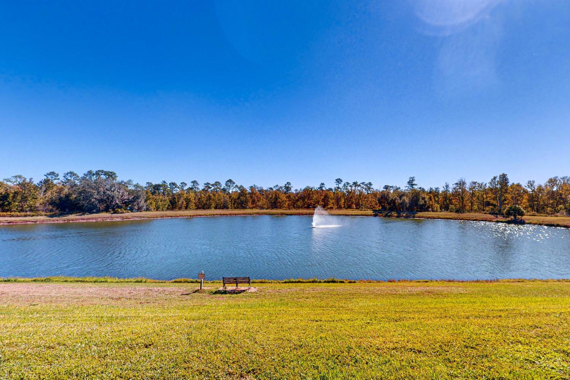 Oakwater Apartment
