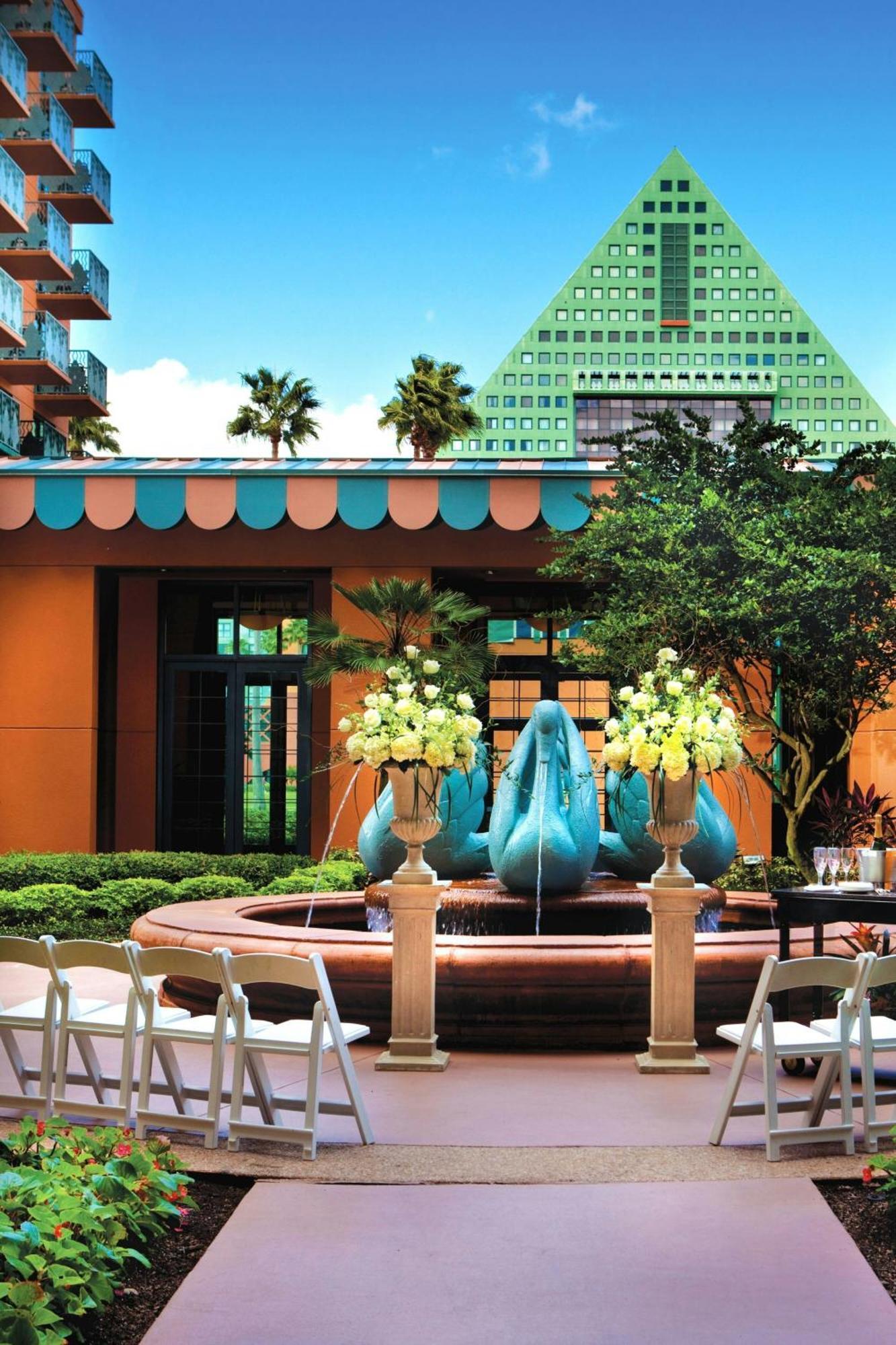 Walt World Swan 4* Lake Buena Vista