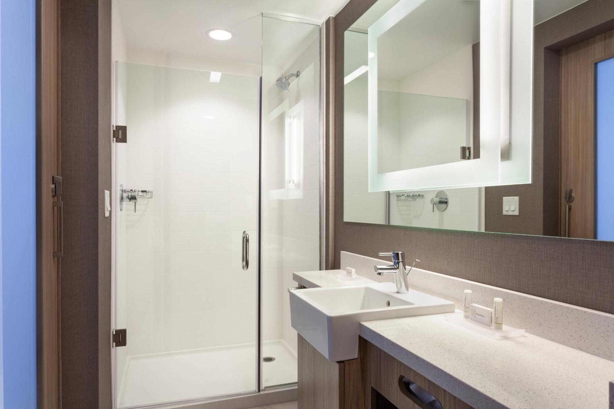 Hotel Springhill By Marriott At Millenia 3*
