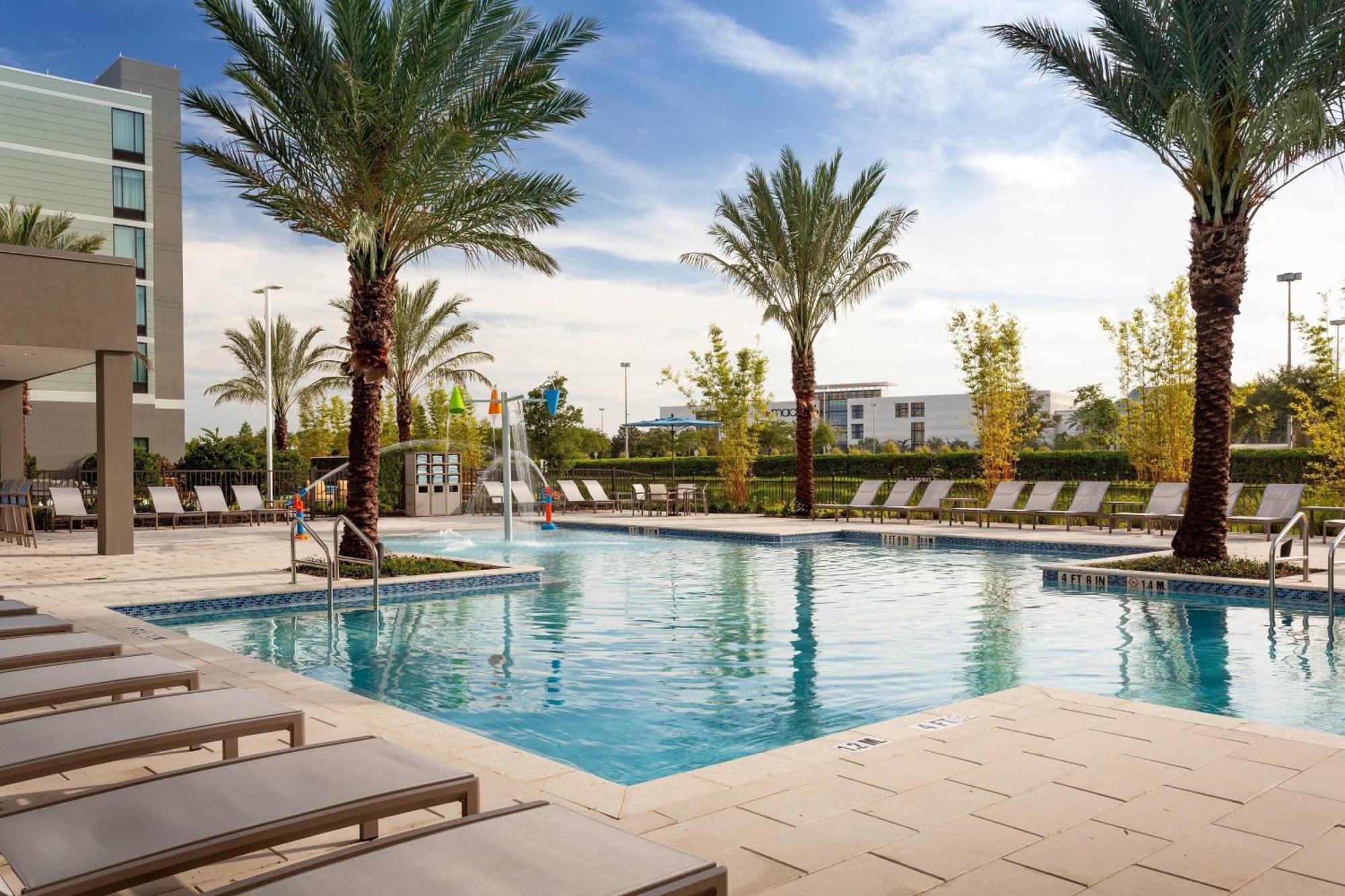 Springhill By Marriott At Millenia 3*