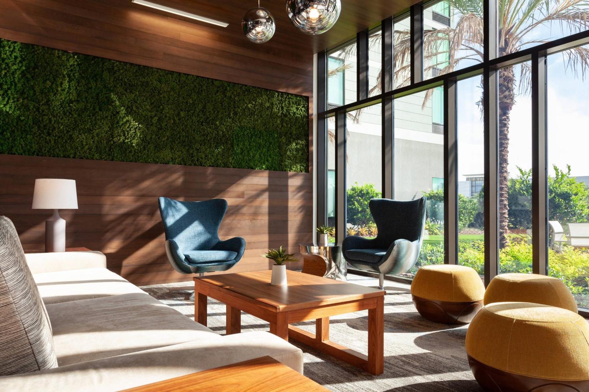 Hotel Springhill By Marriott At Millenia 3*
