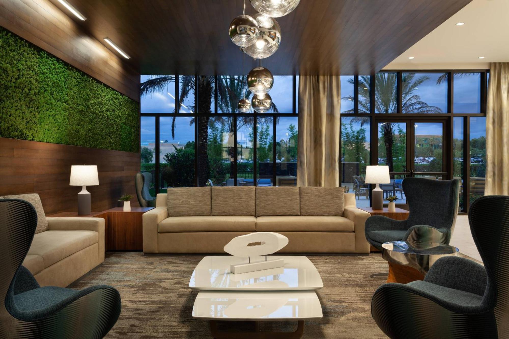 Springhill By Marriott At Millenia Orlando