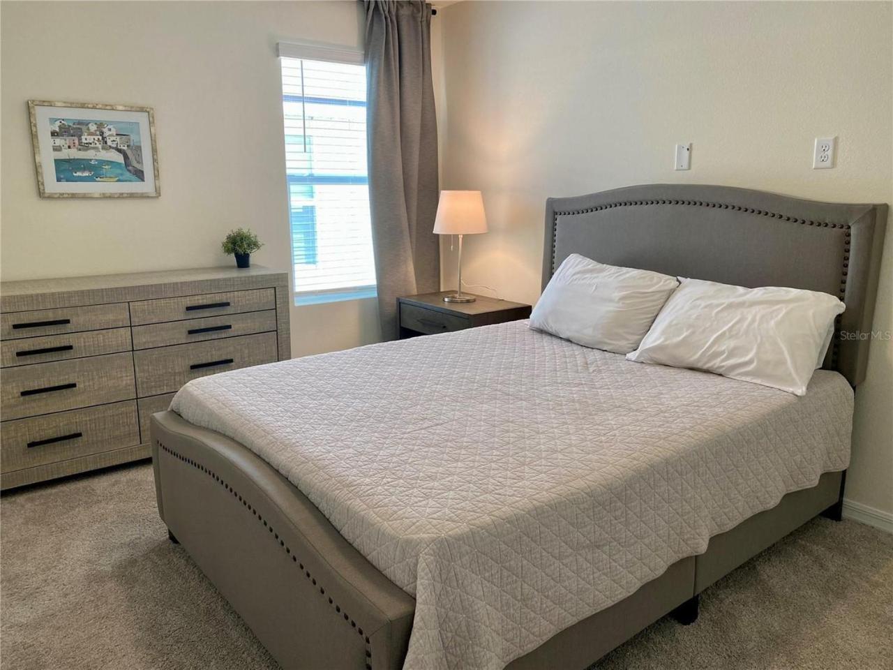 Exquisite Luxury With Pool Retreat - Solara - 8949 *