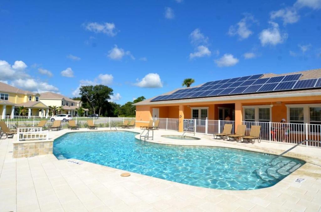Holiday home 17413 Luxury Pool Serenity Haven, 3br, Balcony