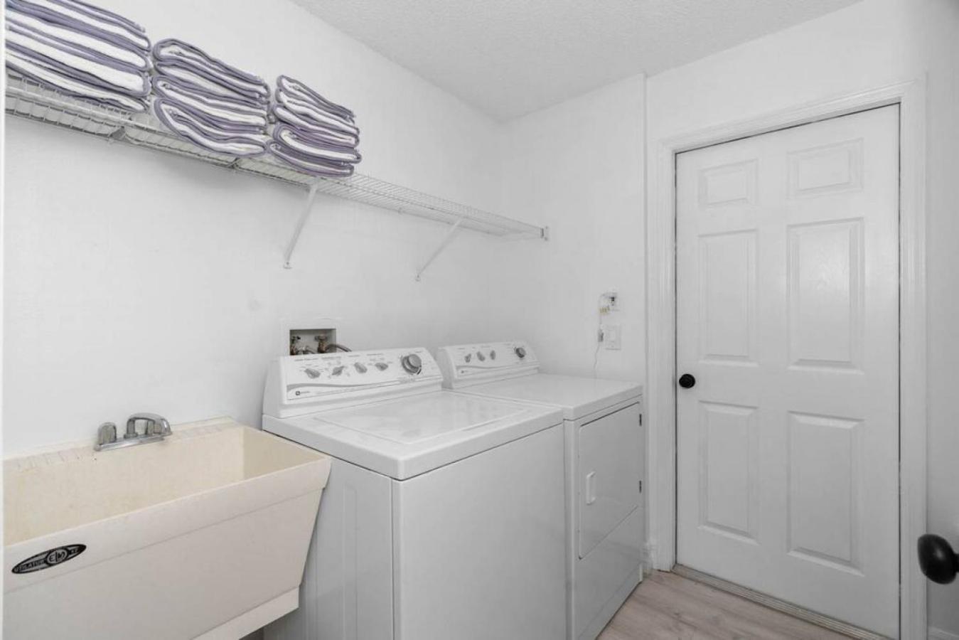 Tropical 7br Heated Pool Pet Friendly Holiday home *