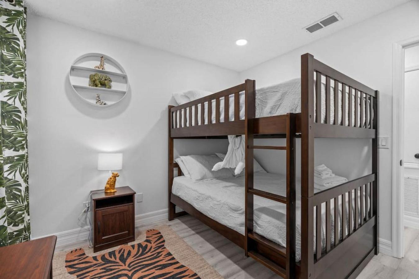 Tropical 7br Heated Pool Pet Friendly *