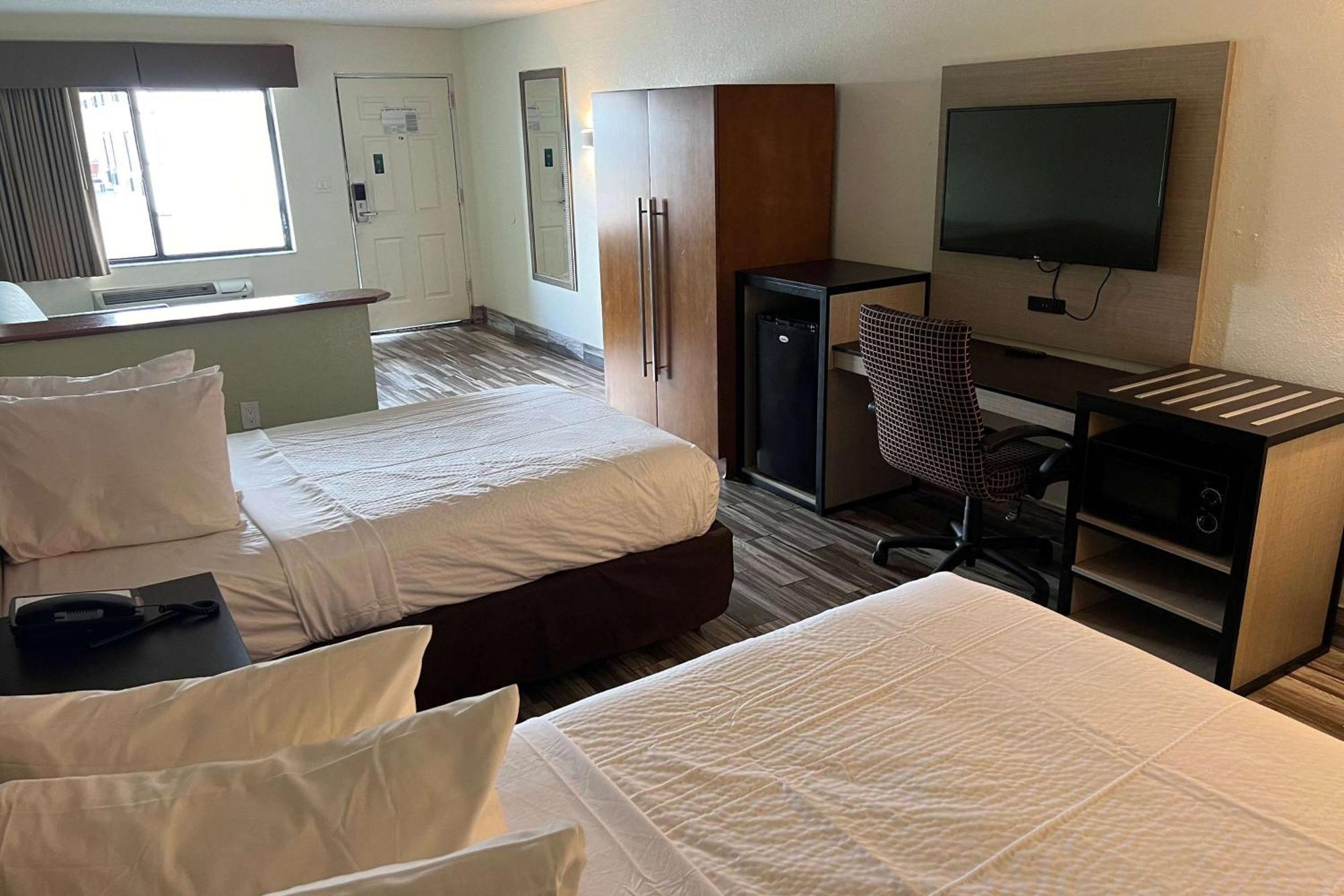 Baymont By Wyndham Downtown 2*