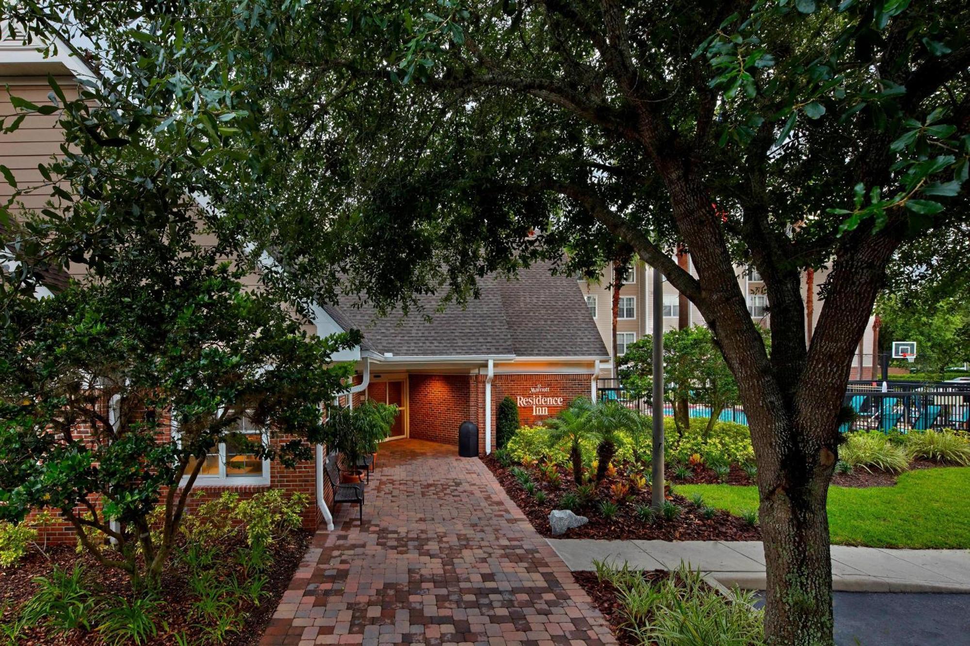 By Marriott Orlando East/ucf Area 3* Alafaya