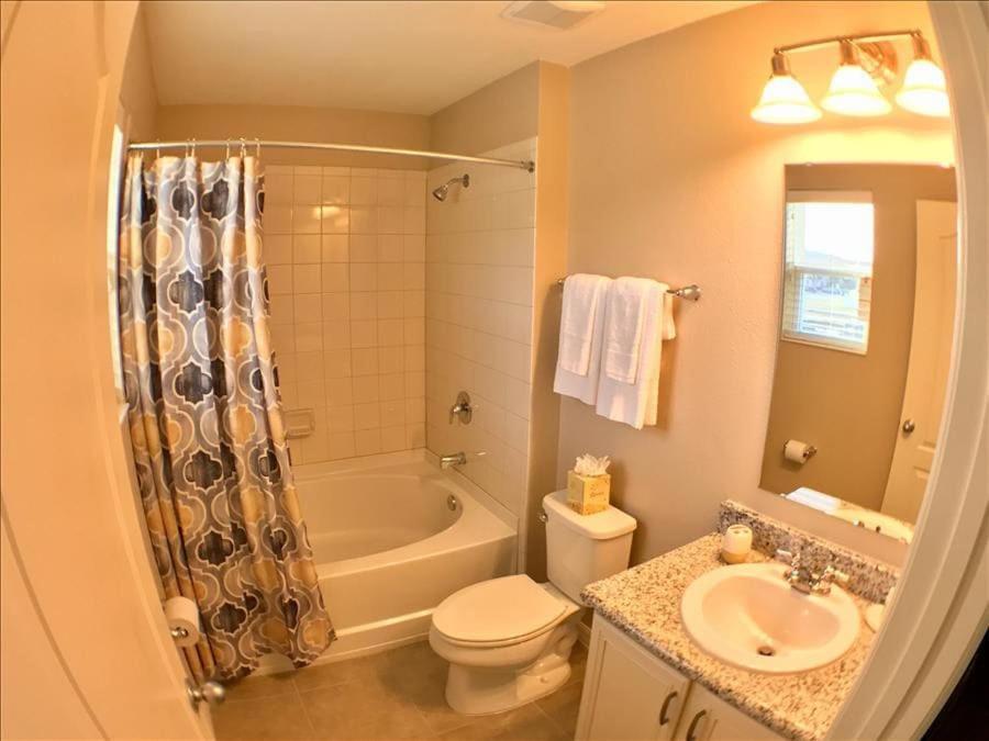 Four Bedrooms Townhome 5126