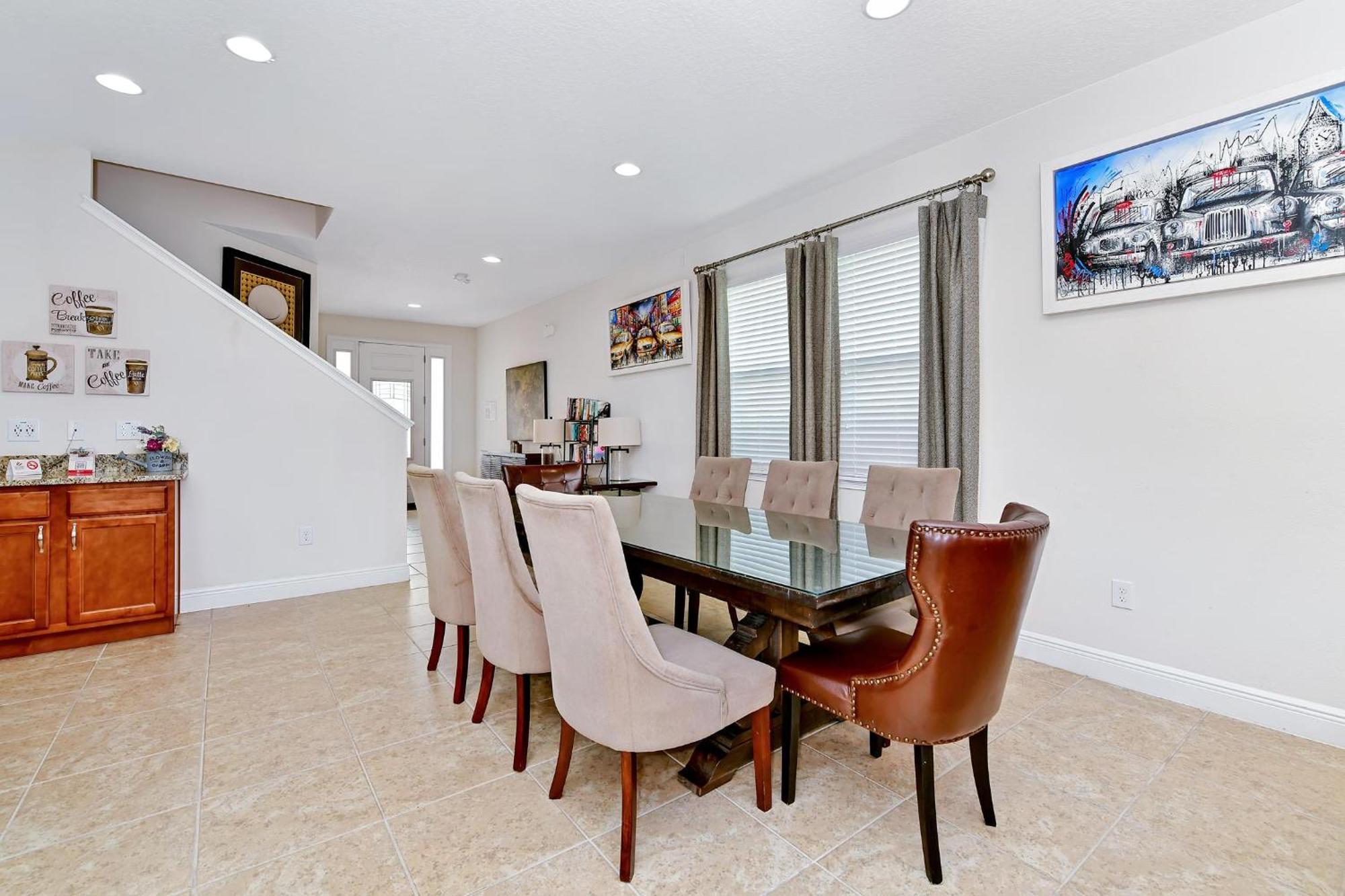 Cozy By Rentyl Near With Private Pool & Amenities - 470b *