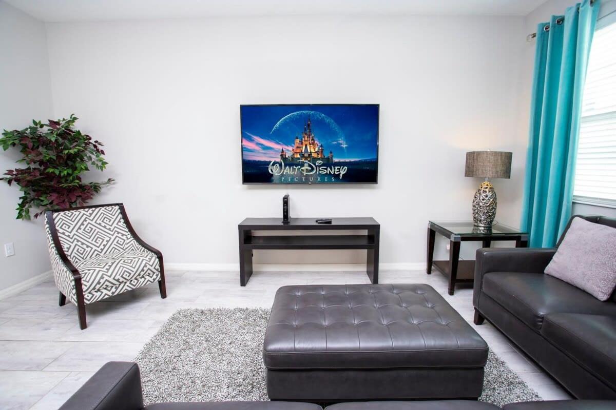 Four Bedrooms Townhome 5108k Holiday home *