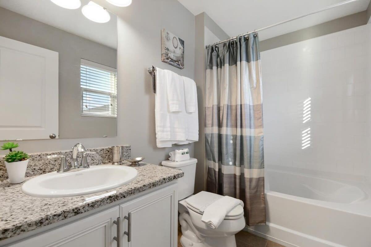 Four Bedrooms Townhome 5128 Kissimmee