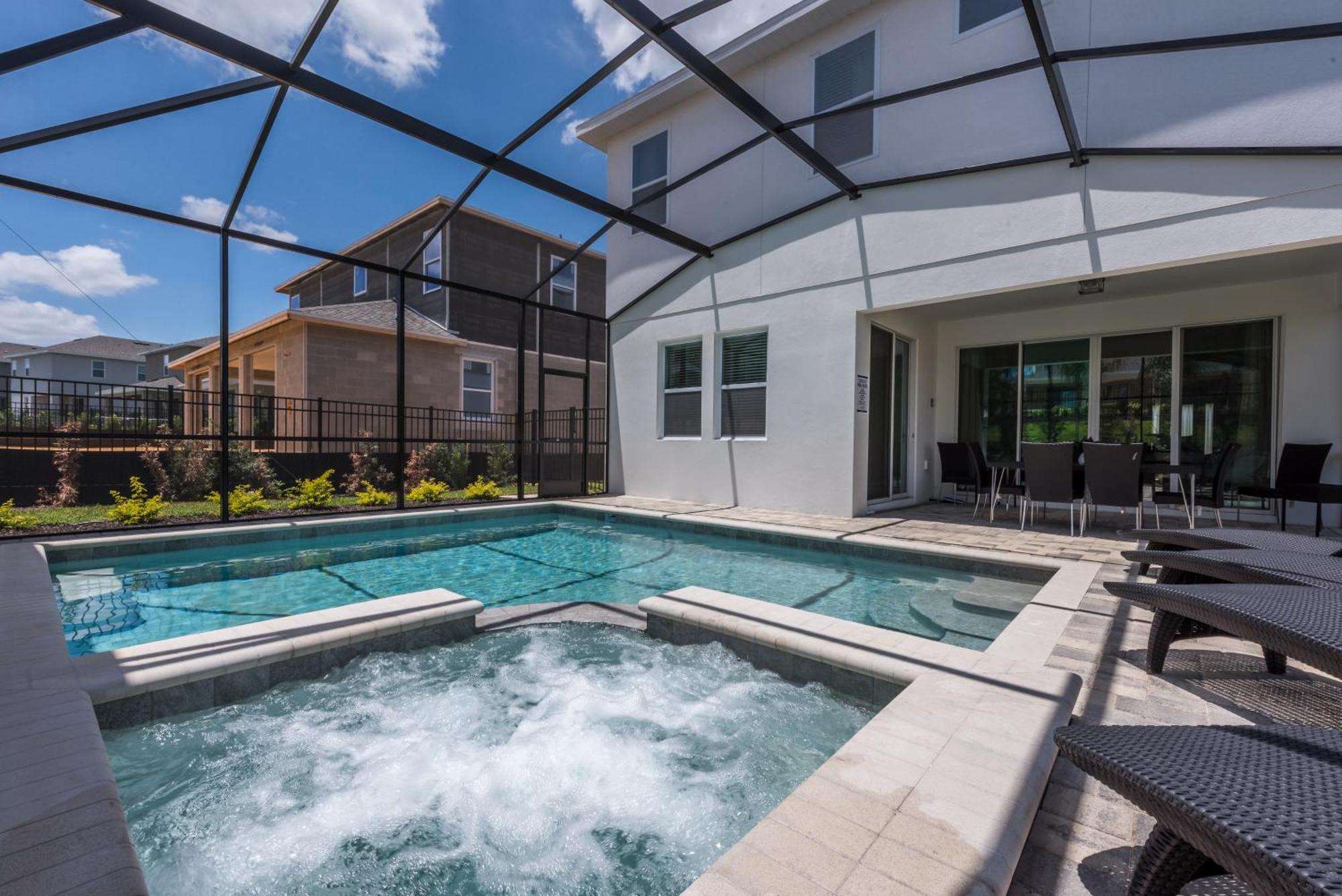 Vibrant Elite Home: Disney-adjacent With Private Pool & Amenities Villa *