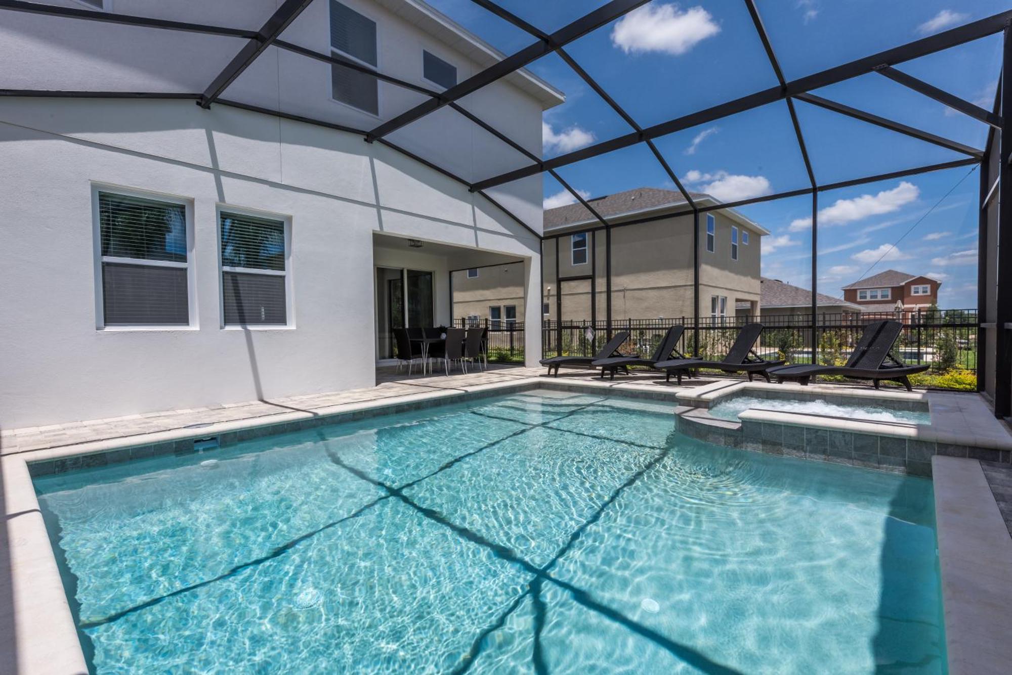 Vibrant Elite Home: Disney-adjacent With Private Pool & Amenities Villa Orlando