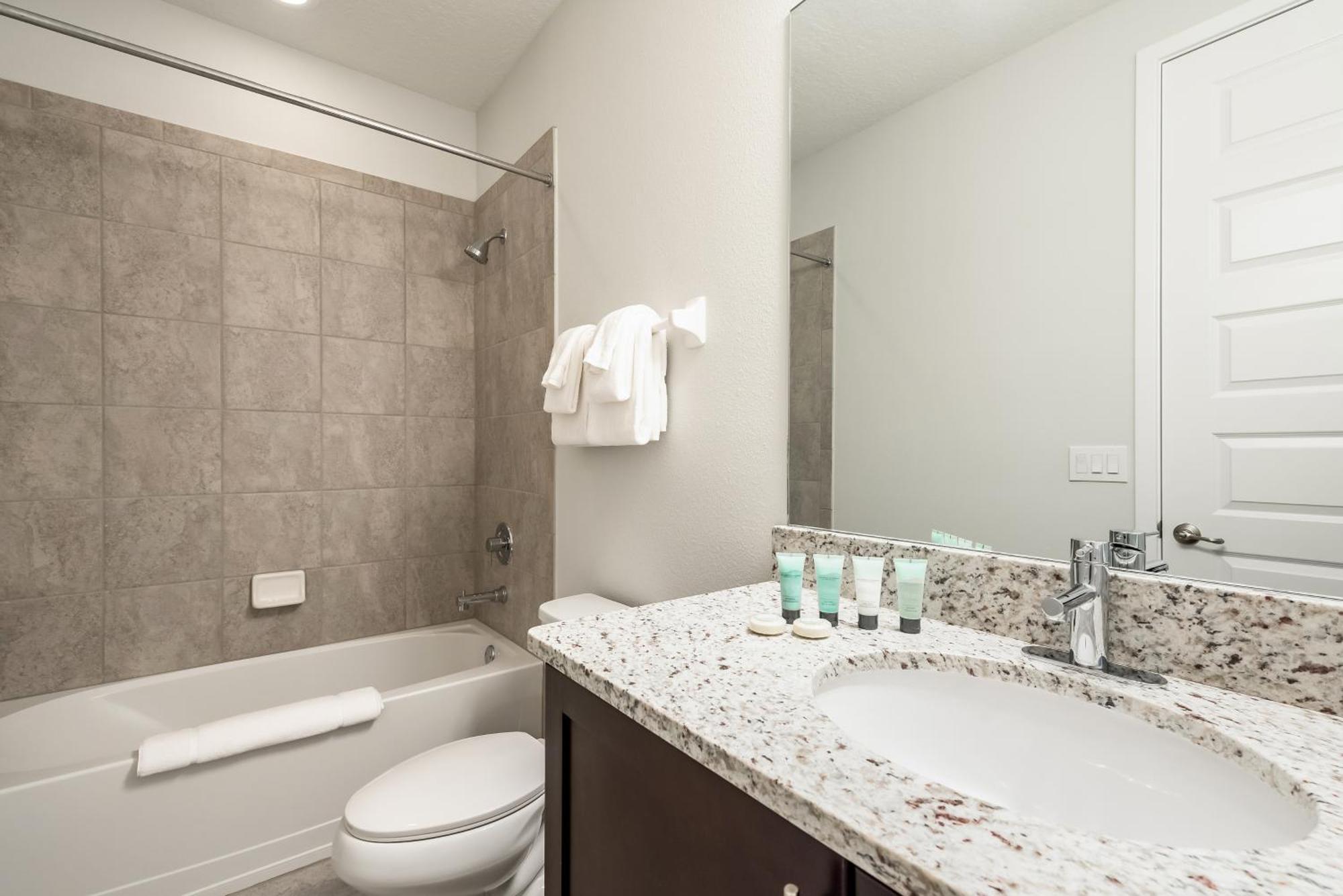 Villa Vibrant Elite Home: Disney-adjacent With Private Pool & Amenities *