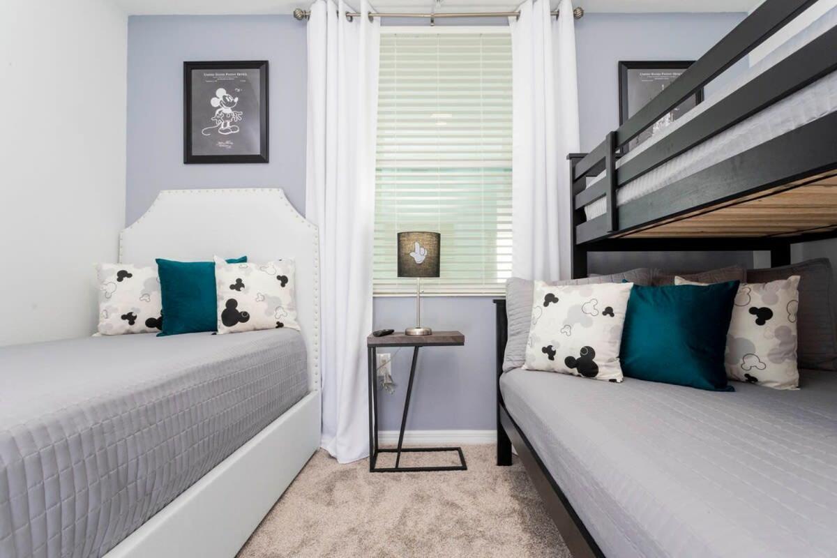 Gorgeous 2 Bedroom Close To 305 31911 *