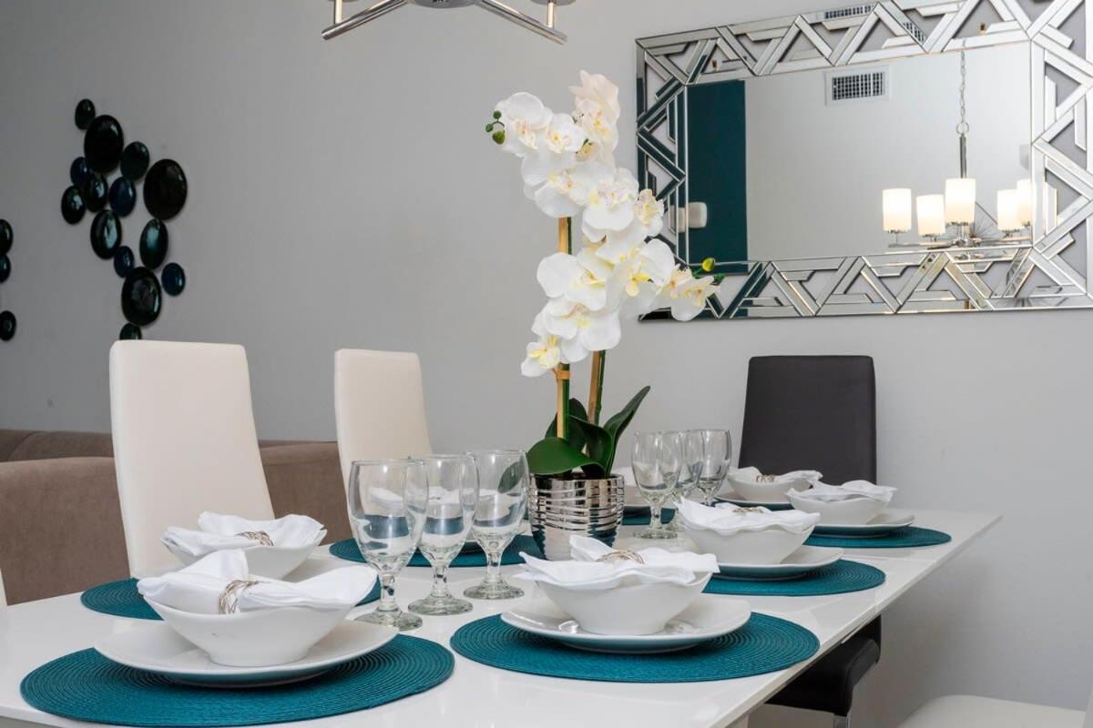 Gorgeous 2 Bedroom Close To 305 31911 Holiday home