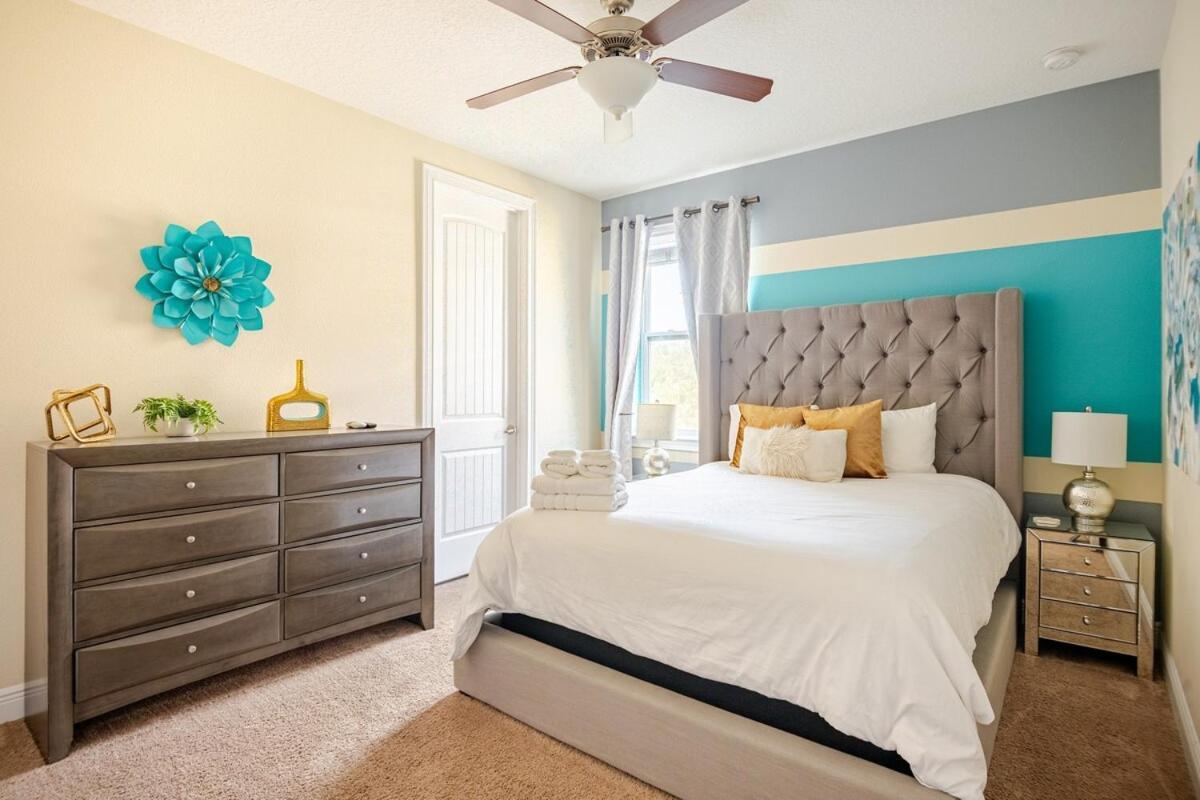 Villa Epic 8br 8ba 4k Sq Ft With Movie Theater Private Pool Sauna Hot Tub Firepit Gaming And Arcade - 10mins From Fl Orlando