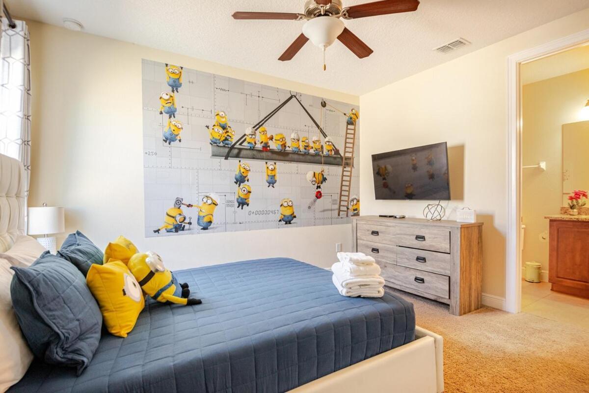 Epic 8br 8ba 4k Sq Ft With Movie Theater Private Pool Sauna Hot Tub Firepit Gaming And Arcade - 10mins From Fl Villa Orlando