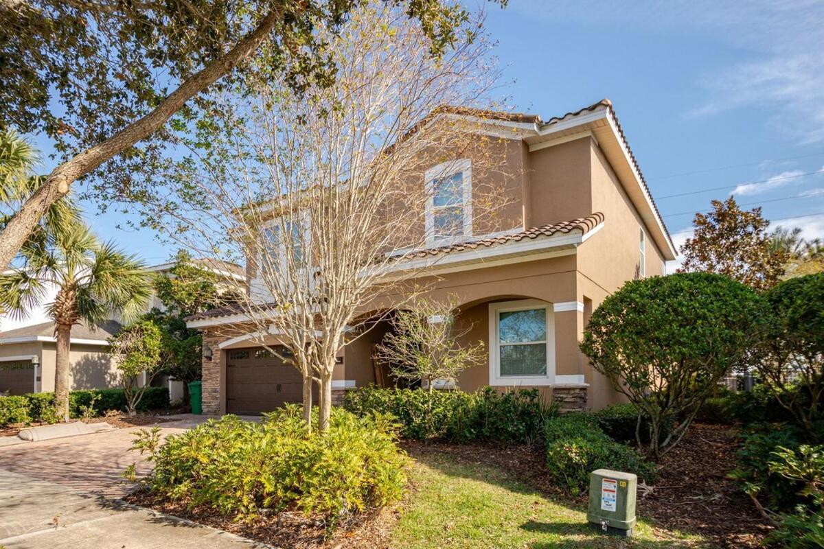 Epic 8br 8ba 4k Sq Ft With Movie Theater Private Pool Sauna Hot Tub Firepit Gaming And Arcade - 10mins From Fl *