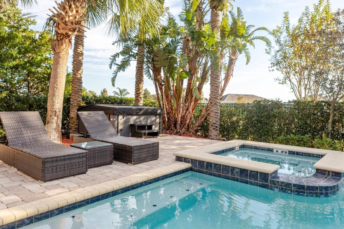 Epic 8br 8ba 4k Sq Ft With Movie Theater Private Pool Sauna Hot Tub Firepit Gaming And Arcade - 10mins From Fl *