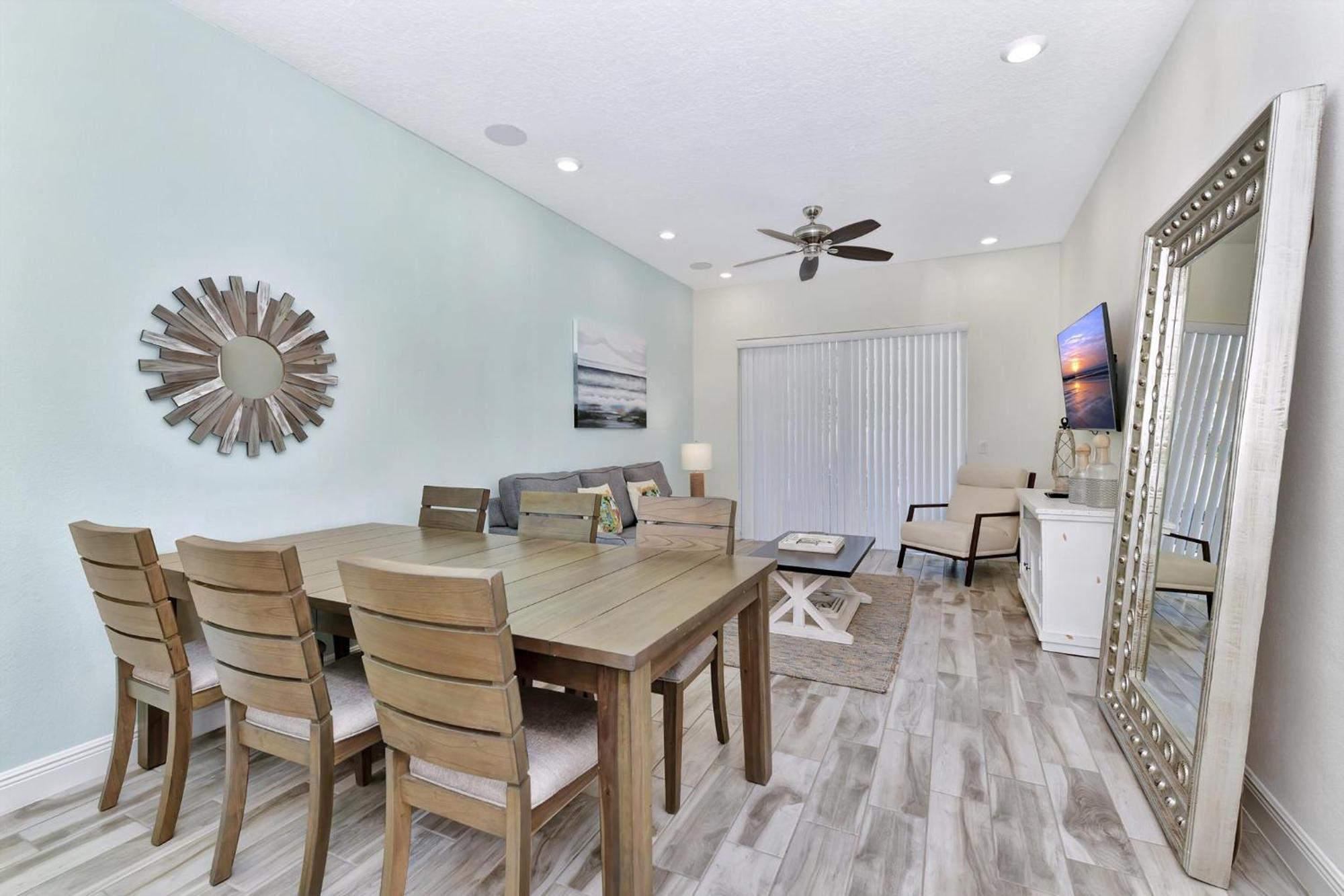 Sky Blue And Palm Trees Near With Margaritaville Island H2o Access - 8071kd * Orlando